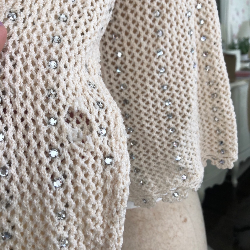 Handknit Vintage Shrug Cardigan, Scallop Edging Rhinestone Closure - Picture 8 of 12